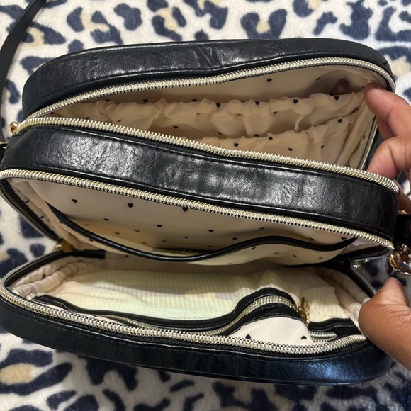 Itzy Ritzy Crossbody - Picture 3 of 5